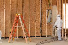 Since 2002, energy savers has provided a wide range of energy saving solutions for homeowners and businesses alike. Spray Foam Insulation Contractors In Louisville Kentucky Sexton Insulation Gutters