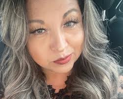 Diane Moffat's Instagram, Twitter & Facebook