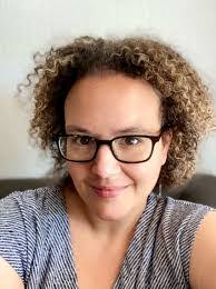 Sandra Coon's Instagram, Twitter & Facebook