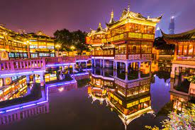 Yu Garden Located In The Heart Of Shanghai Is The Bustling City S Largest Ancient Gardens With Architectural Styles Dati Garden District Visit China Shanghai