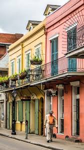 Savoureux Melange Entre Culture Francaise Et Americaine La Louisiane Et Particulierement La Nouvelle Or In 2020 New Orleans Travel Nightlife Travel New Orleans Homes