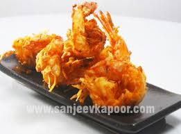 How To Make Crispy Fried Prawns With Coconut Recipe By Masterchef Sanjeev Kapoor Recipe Easy Seafood Recipes Coconut Prawns Seafood Recipes Healthy