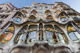 Casa batlló by antoni gaudí. Casa Batllo Gaudi S Most Imaginative Work Dosde