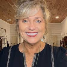 Karla Stovall's Instagram, Twitter & Facebook