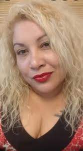 Escribidor Irreverente 💥🇺🇾 10:06 b 64% Quien lee poco se siente un poco  ignorante; quien lee mucho descubre cuán ignorante es. 426 37 37 148