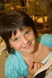 Carolyn Taplin's Instagram, Twitter & Facebook