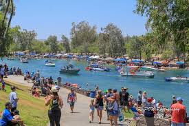 Massive crowds flock to lake havasu for memorial day weekend. The Bee Memorialdayweekend 2020 Lake Havasu Boat Facebook