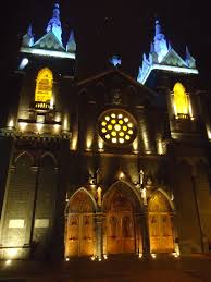 O simplemente baños es una ciudad ecuatoriana, de la provincia de tungurahua. Basilica De La Reina Del Rosario De Agua Santa Mapio Net