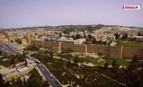 3 comments posted in calatorii/timp liber, israel 2015 tagged bridge of strings, capitala israelului, chords bridge jerusalim, de vazut in ierusalim, gesher hameitarim, grill mixt de jerusalim, hatzot ierusalim, ierusalim, ierusalim am fost acolo, la zidul plangerii, la zidul plangerii ierusalim, meorav yerushalmi, meorav yerushalmi (grill mixt. Ierusalim OraÈ™ul PÄƒcii E Locul In Care A Curs Cel Mai Mult Sange In Numele Lui Dumnezeu Stirileprotv Ro