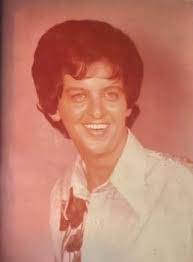 Donna Buttram's Instagram, Twitter & Facebook