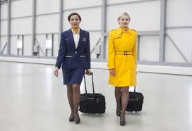Il volo, proveniente da milano malpensa, è stato immediatamente sanificato; Ryanair Cerca Hostess Bastano 157 Cm Di Altezza Conta La Professionalita Corriere It