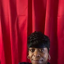 Tamara Lyles's Instagram, Twitter & Facebook