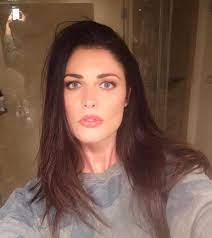 Poi, poco più di un anno fa, il mondo si è interrotto anche per daniela ferolla: Vip Journalists Daniela Ferolla Telegiornalista Lineaverde Facebook