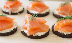 Gli antipasti sono molto importanti in un pranzo perchè aprono il pasto e possono presentare al meglio il seguito del menù. 10 Antipasti Di Natale A Base Di Pesce Che Si Preparano In Pochissimo Tempo E Davvero Buoni