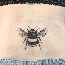 Bumblebee Tattoo By Hann Clarke Leeds Uk Bumble Bee Tattoo Tattoos Science Tattoos