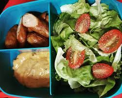 Aplikasi ini akan membantu anda untuk memilih salad kegemaran anda untuk makan tengah hari / makan malam. 12 Menu Diet Simple Untuk Anda Yang Sedang Berusaha Nak Kurus