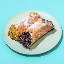 Cannoli Recipe - Girl. Inspired.
