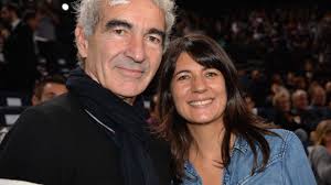 Photo : Raymond Domenech et sa compagne Estelle Denis, lors de la finale du  BNP Paribas Masters, à Paris le 8 novembre 2015.