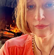 Are there any affordable wedding venues for a reception close to the beach  that you would recommend looking into?