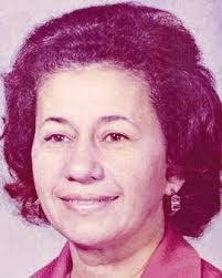 Elizabeth Adolph's Instagram, Twitter & Facebook