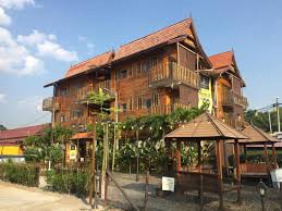 Di pantai klebang juga bermacam aktiviti boleh dilakukan seperti menaiki kuda atau berjalan di pasar hujung minggunya. Kampong Pinang Sebatang Melaka Malacca Best Price Guarantee Mobile Bookings Live Chat