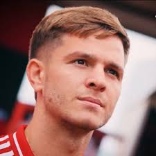 Mike Andrews (@MikeJ_A)