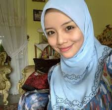 Semuanya bermula apabila remy ishak perlu mencari pengasuh bagi menjaga bayi lelaki yang ditinggalkan di masjid ketika dia mahu bernikah. Mira Filzah Wiki Age Husband Height Family Biography More