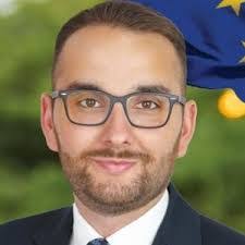 Daniel Brozek's Instagram, Twitter & Facebook