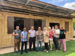 Mar 15, 2021 · tenom valley merupakan satu lagi tempat menarik yang baharu dibuka di tenom. Sabahtweet No Twitter Satu Lagi Tempat Menarik Di Tenom Sabah Jom Viralkan Ada Jembatan Kaca Oooo Sumber Fb Datuk Jawawi