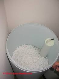 See the parts and pieces of the standard aquatell brine tank that we ship with most of our water softeners. Water Softener Brine Tank Level Too Low Brine Tank Level Too Low Insufficient Salt Dose Insufficient Regeneration Cycle Brine Tank Float Repairs