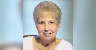 Helen Ruth Qualls (nee Livesay) Obituary