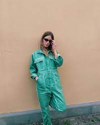 Bige Onal Shared A Photo On Instagram See 620 Photos And Videos On Their Profile Fashion Autumn Winter Fashion Coat