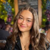 400+ "Leah Thompson" profiles