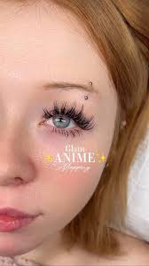 Change in anime style: red outlines instead of black