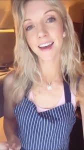 Close To You 😇🧊 #closetoyou #carpenters #thecarpenters #carpenterscover  #karencarpenter #1970s #70s #1970 #nostalgia #70snostalgia #fridge  #coverversion #70scover #easylistening #burtbacharach