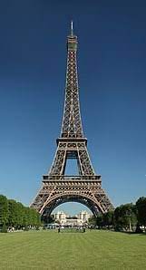 The eiffel tower remains the tallest structure in the city of paris and the île de france, 300 meters high. Eiffelturm Wikipedia