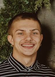 Chase Cantrell's Instagram, Twitter & Facebook