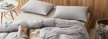 Sie trocknen sehr schnell und sind auch ohne bügeln nahezu faltenfrei. Welche Bettwasche Im Sommer 7 Stoffe Die Kuhlen