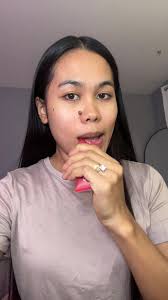 I dont find "ambisyosa" as an insult, its a FACT. LIBRE lang mangarap, nasa  sayo nalang kung gagawan mo ng paraan para magkatotoo. Pati ba naman ang  pagkakaroon ng pangarap ngayon ipagkakaiit