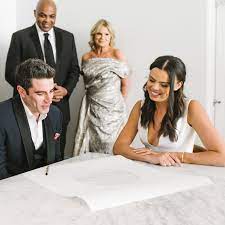 Barkley does have a daughter named christiana who looks nothing like this girl, but for those who just like to see photos, you can flip the pages. Christiana Barkley Marries A Man Who Isn T A Sports Fan The New York Times