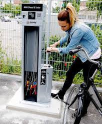 bike repair station fahrrad reparaturstation stacja naprawy rowerow station de reparation de velo stazione di riparazio bike repair bike parking design