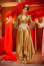 Fotografci Ahmet Cota The Dress Arap Modasi Moda Stilleri
