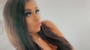 Spencer Pearce's Instagram, Twitter & Facebook