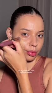 Testando base @SP COLORS 💖 #base #spcolors #testandoprodutos #maquiagem  #grwmmakeup @Clara Diniz valeu muito ser influenciada 😉