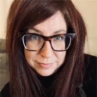 Emily Leonard's Instagram, Twitter & Facebook