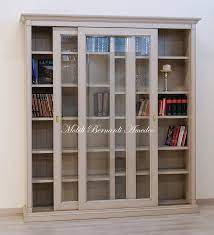 Le librerie realizzate in vetro sono raffinate e si adattano perfettamente ad ogni stile di arredo da quello classico. Librerie 6 Librerie