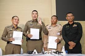 สืบศักดิ์" ยื่นร้องเรียนกรณีนักตะกร้อถูกหักเงินไม่เป็นธรรม พ.ต.ท.สืบศักดิ์  ผันสืบ พร้อมด้วย พ.ต.ท.สมพร ใจสิงหล, ร.ท.สุริยัน เป๊ะชาญ และ  นาวาโทพูนศักดิ์ เพิ่มทรัพย์ 4 อดีตนักกีฬาตะกร้อทีมชาติไทย  ยื่นหนังสือร้องเรียนการทำหน้าที่ของ ผจก.ทีม และผู้ฝึกสอน ...