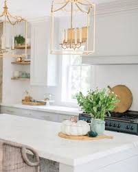 Wanna have the greatest party ever? Here You Can Find The Perfect Way To Light Up Your Kitchen With These Lighting Ideas Www Interior Design Kitchen Luxury Kitchen Design Kitchen Island Decor