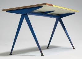 Jean Prouve Table Compas Table A Pietement Metallique Et Plateau En Bois Meuble Metal Mobilier Design Jean Prouve