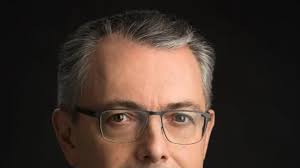 Transparenz-Experte Alexander Picker: „In Österreich wissen oft die besten  Freunde nicht, was der andere verdient“